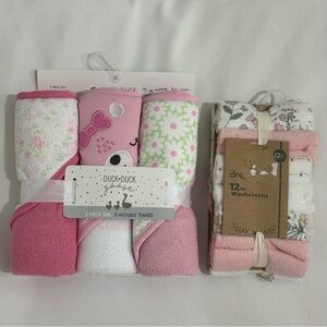 Duck Duck Goose Pink Hooded Towels and Washcloth Set